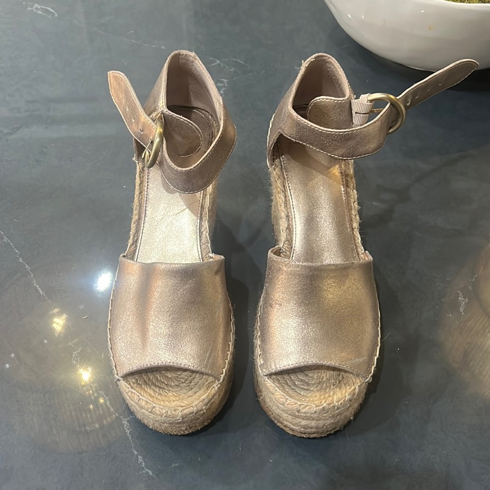 Marc fisher wedges